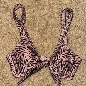 Target Bikini top NEVER WORN